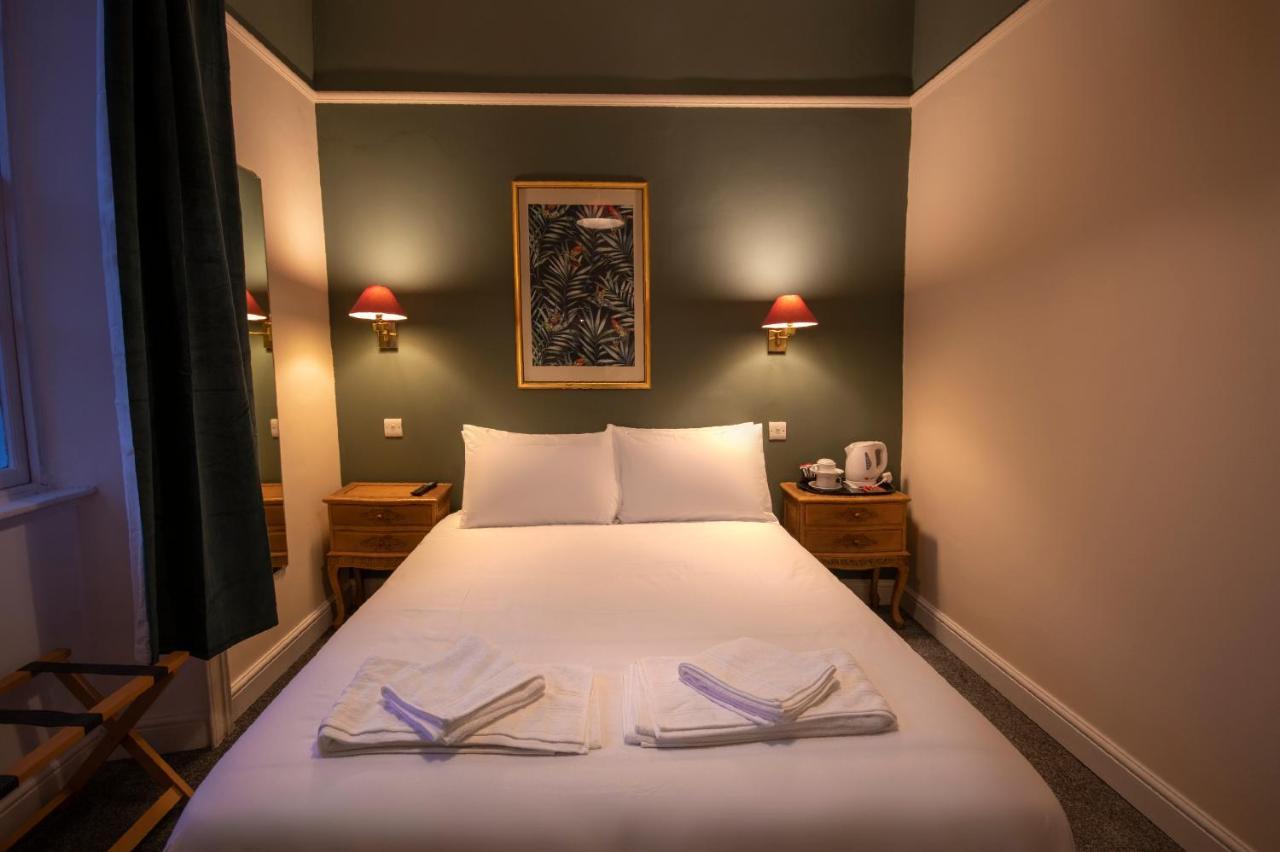 Douglas Arms Hotel Castle Douglas Bagian luar foto