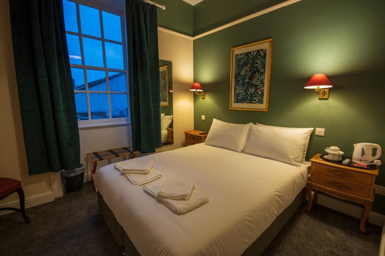 Douglas Arms Hotel Castle Douglas Bagian luar foto