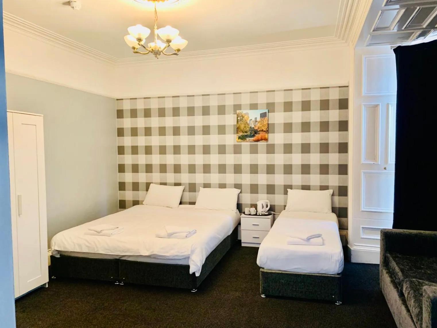 Douglas Arms Hotel Castle Douglas Bagian luar foto